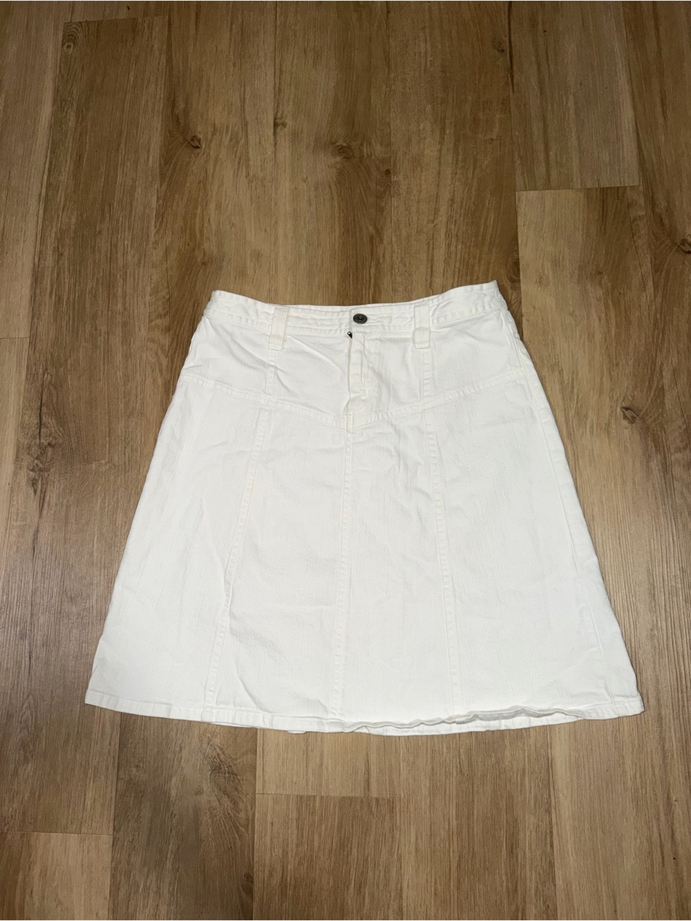 G.H. Bass & Co. White Midi A-Line Skirt